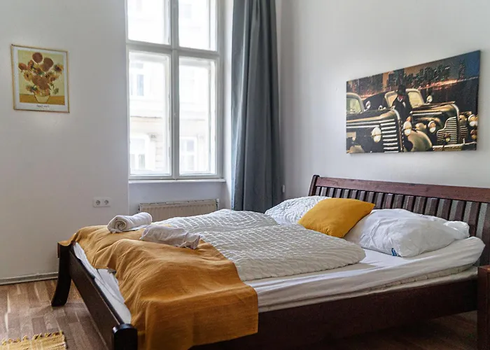 דירה Spacious 3 Private In A Shared In וינה