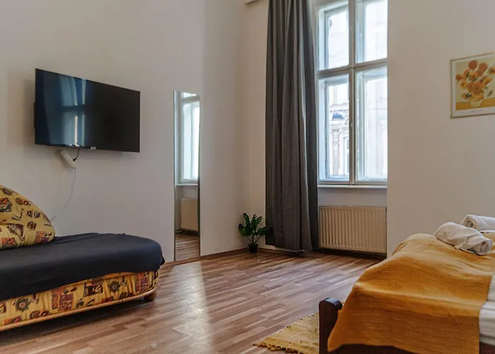 דירה Spacious 3 Private In A Shared In וינה