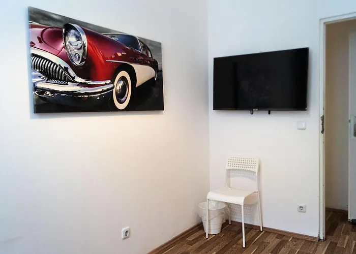 Spacious 3 Private In A Shared In * וינה