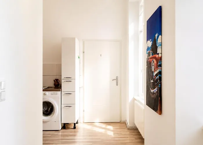 Spacious 3 Private In A Shared In * וינה